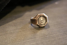 Load image into Gallery viewer, Wood Pattern Men&#39;s Ring
