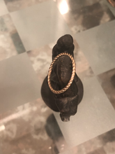 Load image into Gallery viewer, 5 Stackable 14k gold rings
